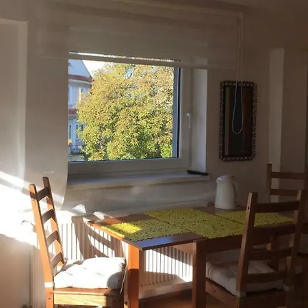 别墅 Przy Plazy Kamienna Gora 格丁尼亚